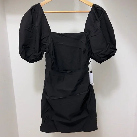 ASTR THE LABEL - Winslow Dress - Medium - Picture 4 of 8